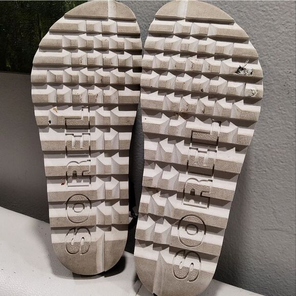 Sorel Roaming Criss-Cross Sling Back Sandals Size 8,5 - Picture 3 of 10